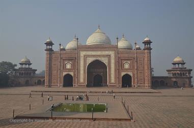 06 Taj_Mahal,_Agra_DSC5651_b_H600